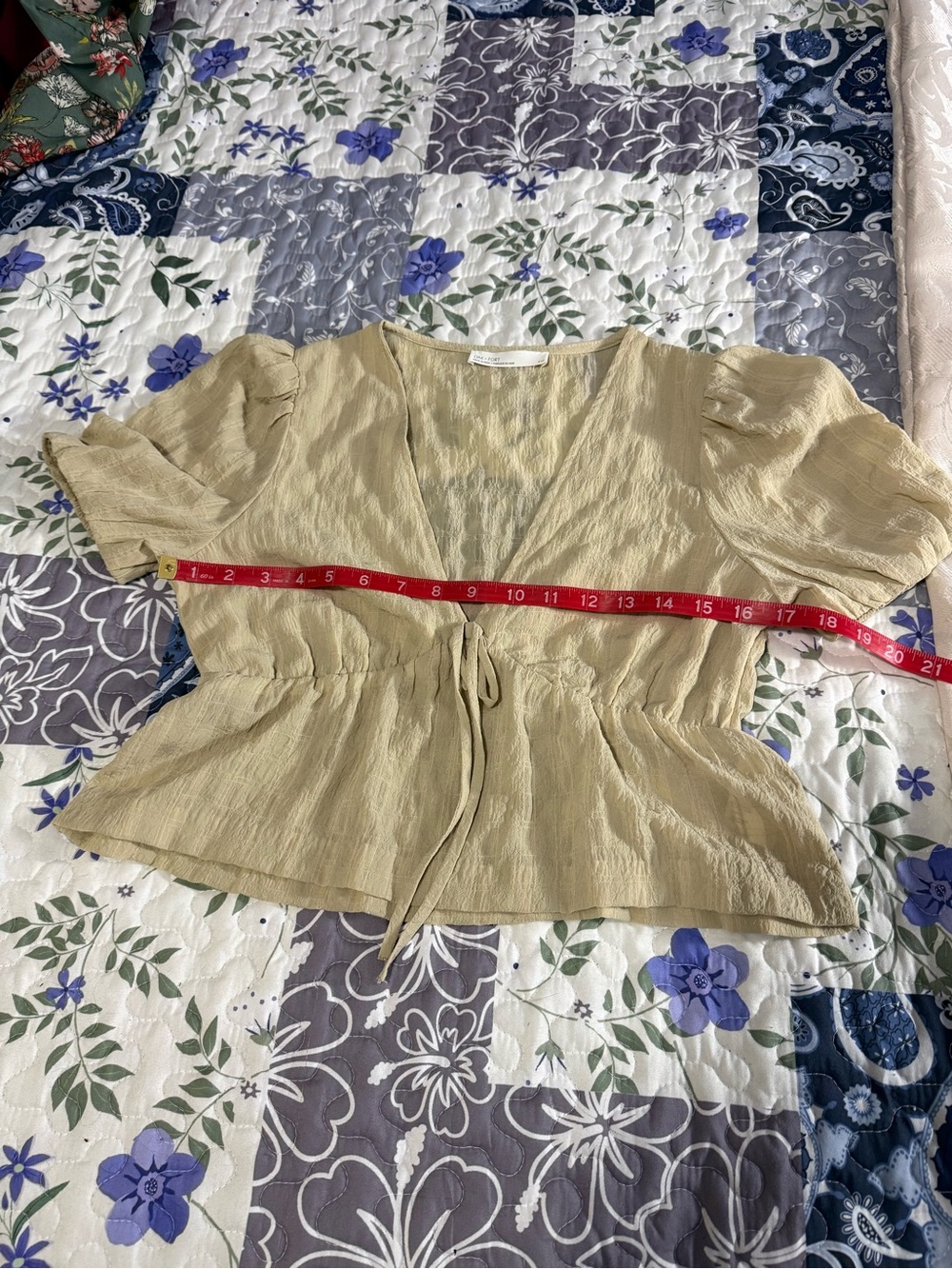 Oak + Fort Textured Tie Front Peplum Blouse Puff Sleeve Beige Size Small - Picture 7 of 10